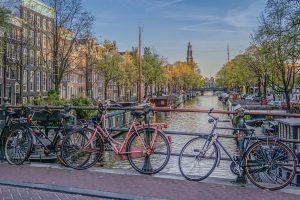 20160501_amsterdam_bicycles_lighter_0001